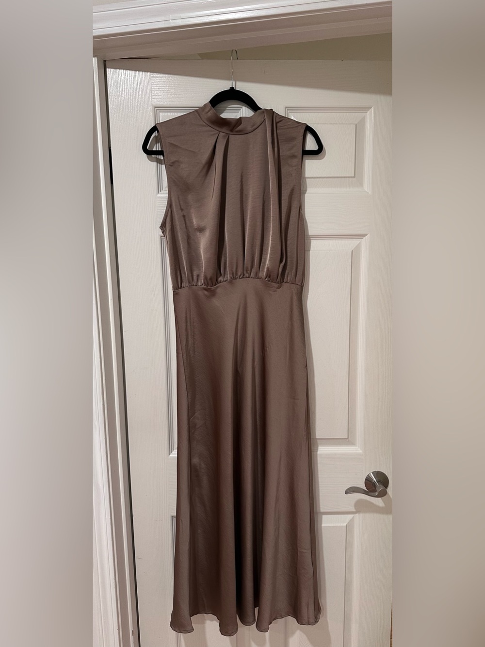 glam Sleeveless Taupe-Brown Midi Dress